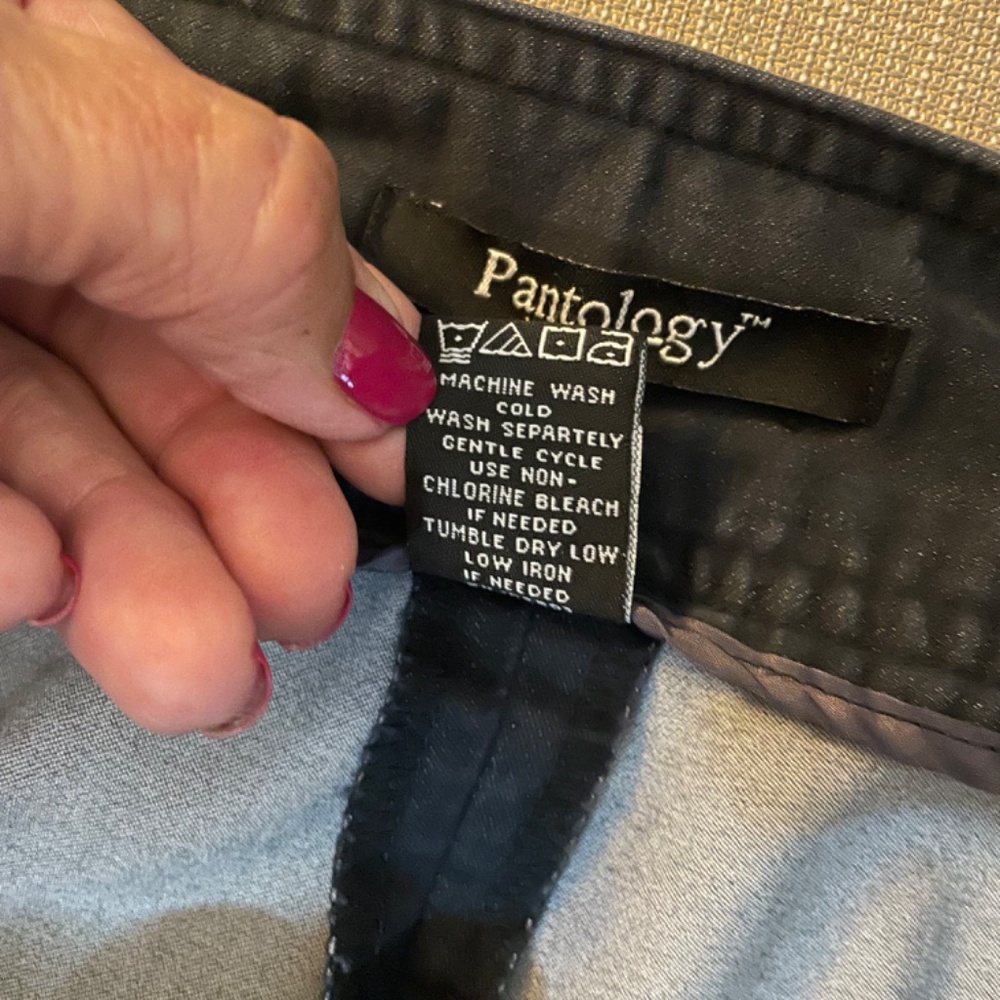 Woman's Bermuda Short, Pantalogy, Navy sz 14 - Picture 5 of 9
